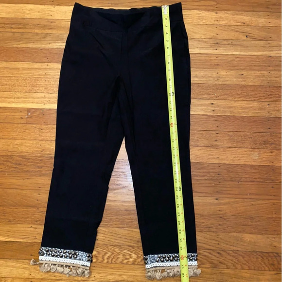 EUC Chico's So Slimming Brigitte Embellished Hem Ankle Pants Size 0.5 / Reg Sz 6 - Picture 11 of 13